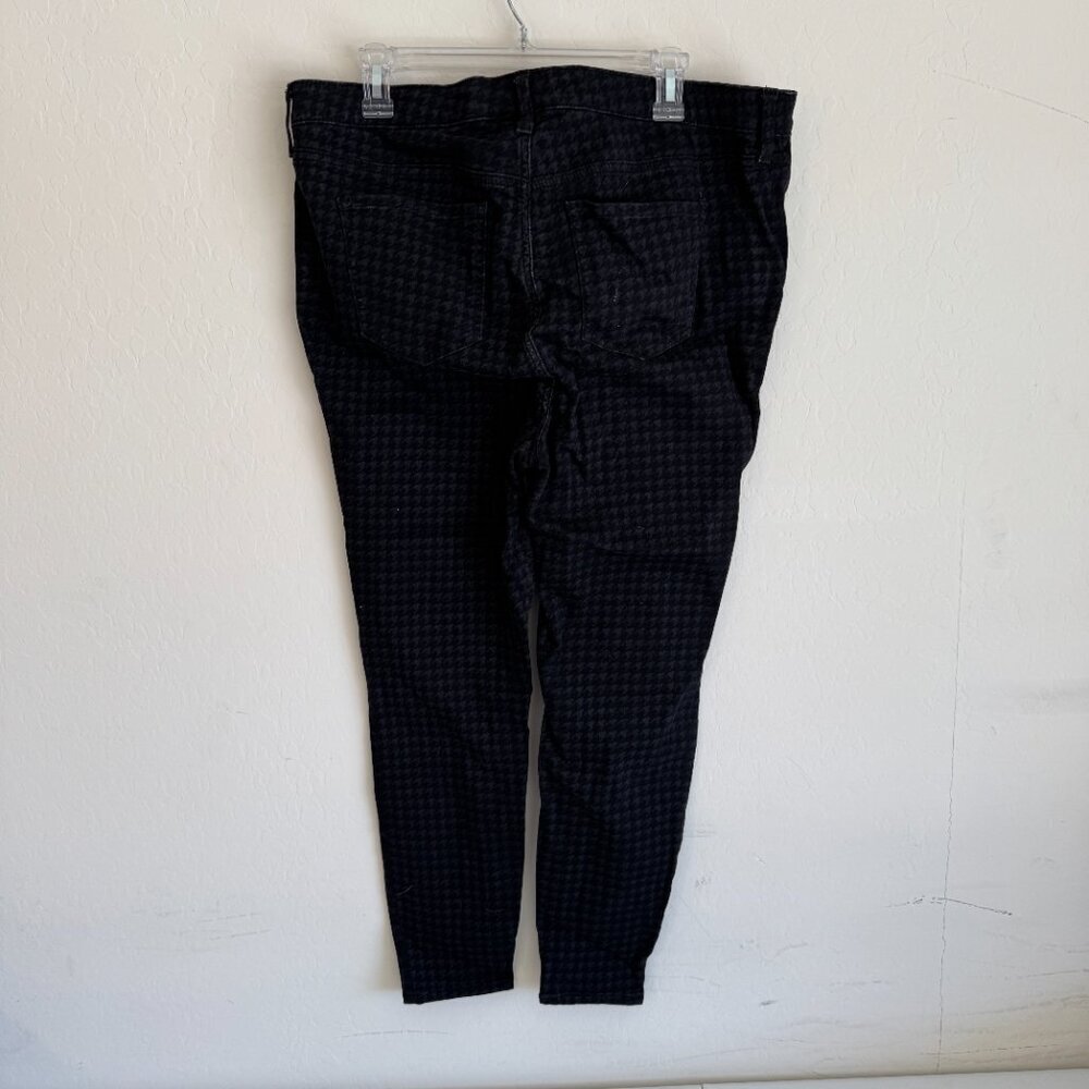 Torrid Sky High Skinny Jeans | Black Houndstooth | Size 15 Regular - Picture 3 of 4